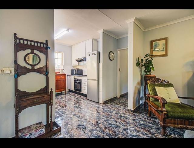 3 BEDROOM APARTMENT FOR SALE IN GLEN MARAIS